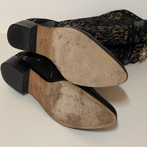 Spain Designer Black Suede Boots, 9 1/2 M - Picture 8 of 8